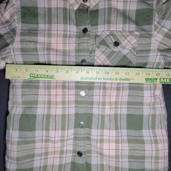 Bass Pro Shops Outdoor Kids Youth Pink and Green Plaid Snap Jacket Size Large - Picture 13 of 16